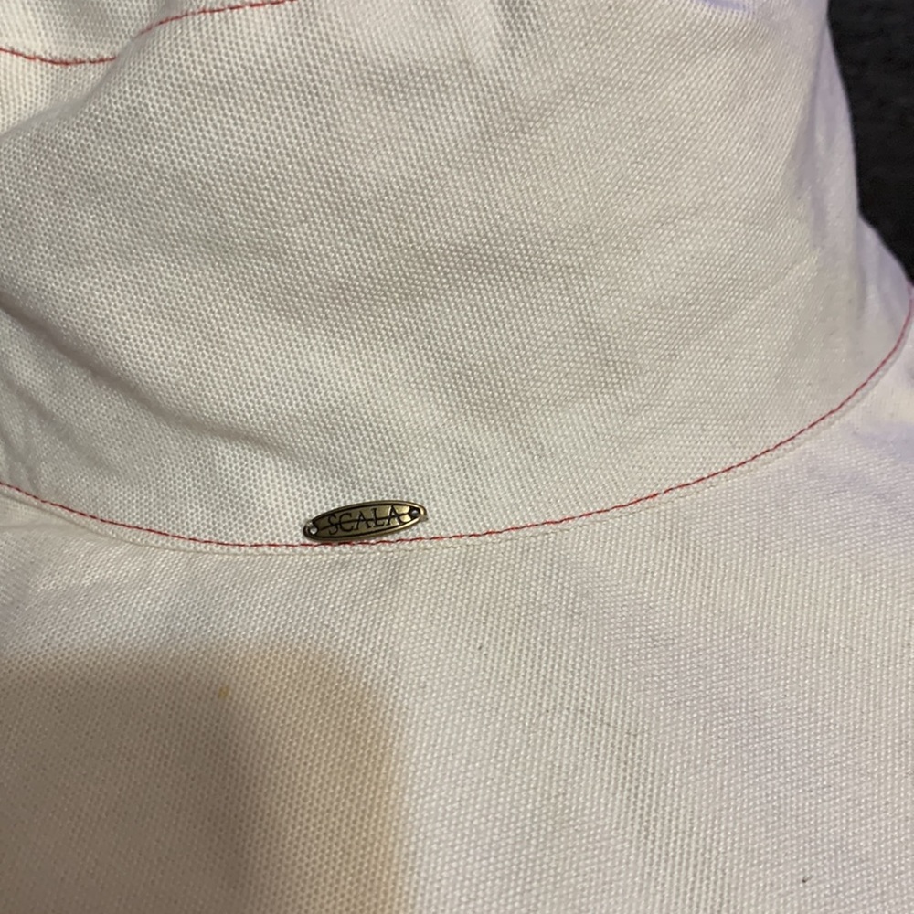 Scala Collection Hat. - image 5